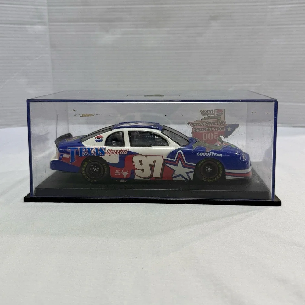 Revell 1997 Nascar‎ Texas Motor Speedway Car Interstate Batteries 1:24